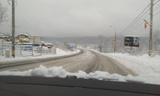 Încă o dimineață grea pentru șoferii clujeni. Deszăpezirile întârzie și astăzi