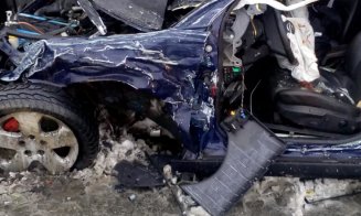 Accident cu patru răniți în Cluj. UPDATE: O persoană a decedat. Traficul este în continuare blocat