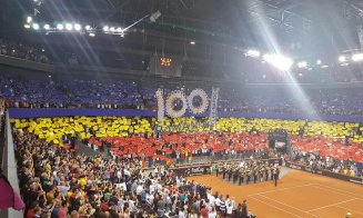Ministrul Sportului și Ionuț Lupesu în tribune la meciul de Fed Cup de la Cluj
