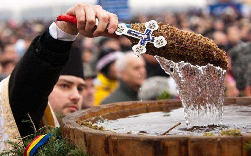 Boboteaza sau Botezul Domnului. Una dintre cele mai importante sărbători ale românilor