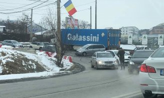 Accidente pe bandă rulată pe Frunzişului