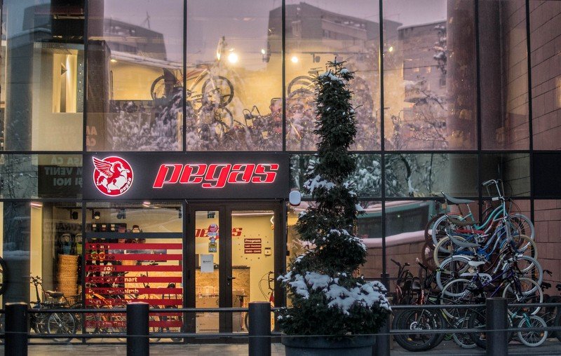 Pegas a inaugurat, la  Iulius Mall Cluj, cel mai mare magazin din ţară al brandului şi primul din regiunea de nord-vest