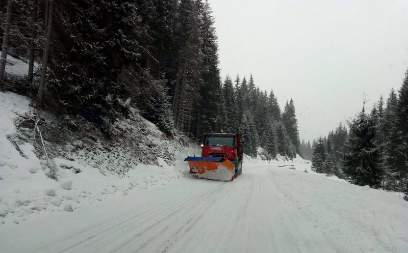 Mai multe drumuri din Cluj, închise traficului rutier