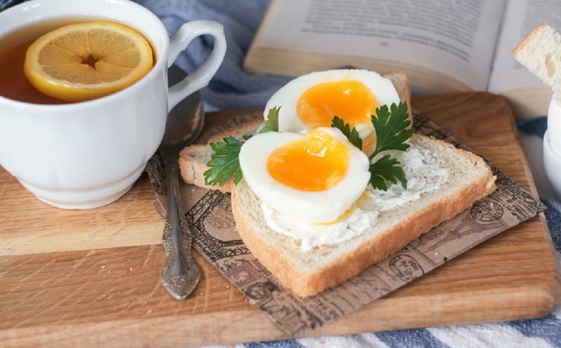 Dieta cu ouă fierte te scapă de 10 kg în 2 săptămâni. Vezi meniul