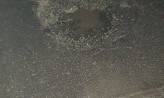 Sute de gropi împânzesc Clujul. Cele mai afectate drumuri și soluția autorităților pentru acestea