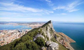 Destinaţii turistice inedite: Patru formaţiuni stâncoase care îţi taie respiraţia