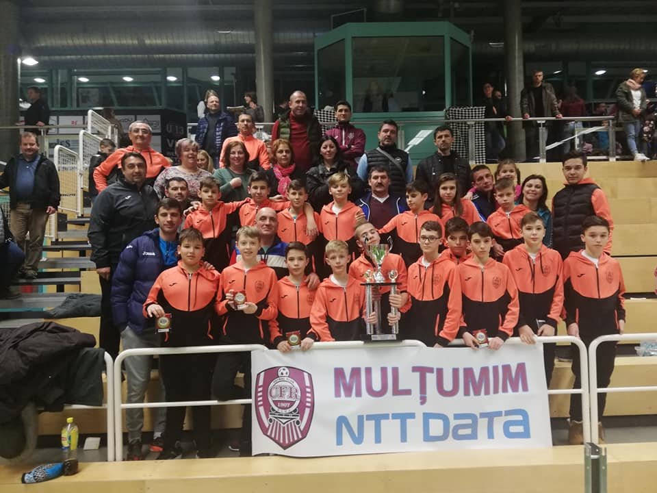 Juniorii de la CFR Cluj au participat la puternicul turneu de sală din Germania/Münderkingen