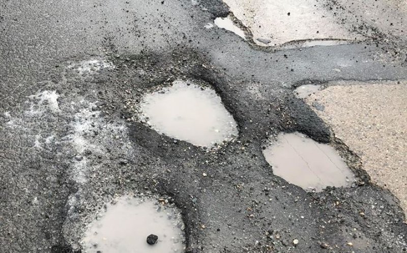 Drumurile Clujului, împânzite de gropi