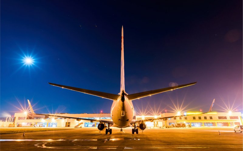 Traficul de pe aeroportul clujean, la mare distanță față de cel din Otopeni