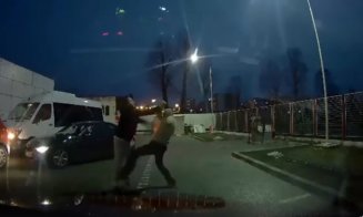 Kickboxing nocturn la Cluj. Doi șoferi s-au bătut pentru un loc în față la benzinărie