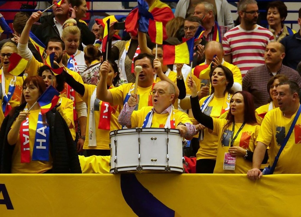 Emil Boc anunță dominația totală a Clujului în fotbal. ”Titlul e la Cluj anul acesta. "U" Cluj va intra în Liga 1 şi îşi va continua drumul spre cupele europene”