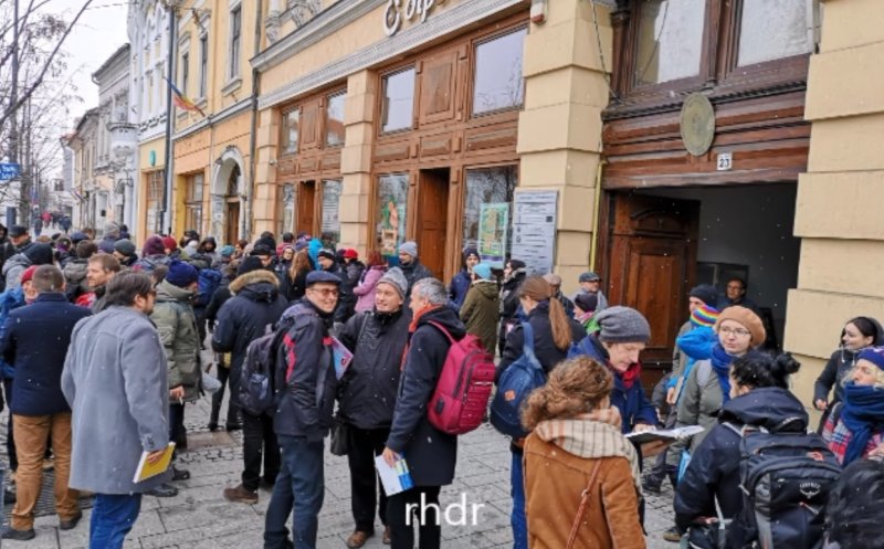 Protest la Cluj faţă de dorinţa Guvernului Ungariei de restructurare a Academiei Maghiare de Ştiinţe