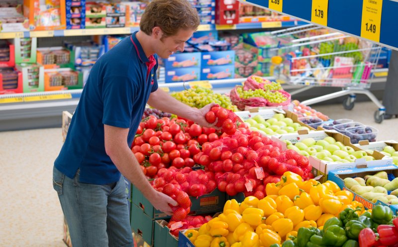 Ziua de Cluj | Ce salarii dau marile magazine: Lidl 3.200 de lei în mână,  Cora și Profi, sub 2.000