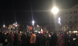 Clujul o susține pe Kovesi. Sute de oameni au ieşit în stradă