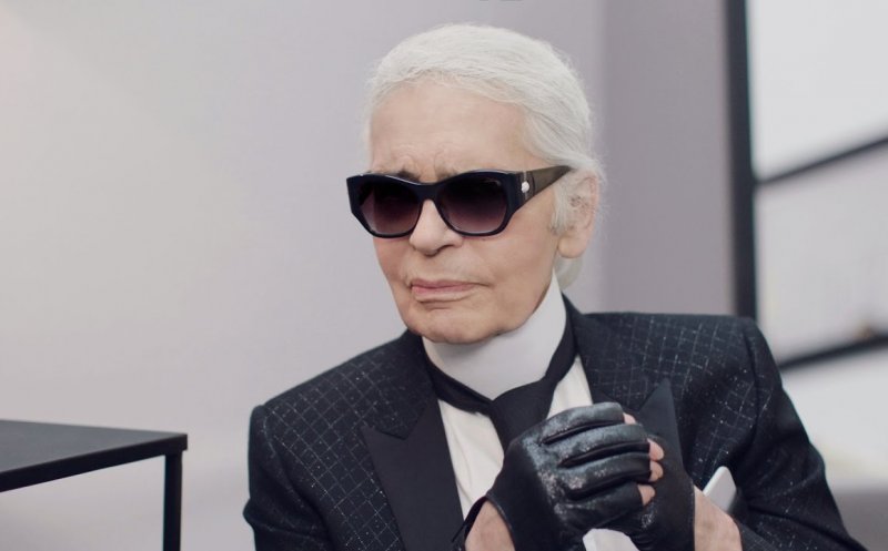 A murit Karl Lagerfeld