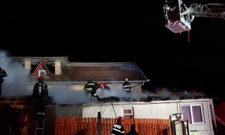 Încă o casă mistuită de flăcări în Cluj-Napoca