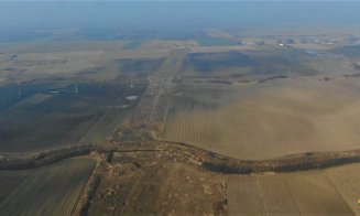 Imagini din dronă cu şantierul Autostrăzii Transilvania, la graniţă cu Ungaria