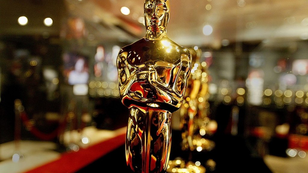 Oscar 2019 | Cele mai interesante ţinute. Actorii care au văzut Oscarurile în roz