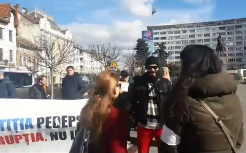 Protest la Cluj, în pauza de masă "Blocați justiția? Blocăm România!"