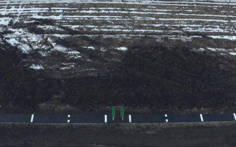 A făcut mai mult decât Guvernul. Un român a construit singur un metru de autostradă