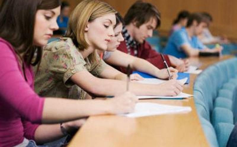 Fost ministru clujean al Educaţiei, despre prelungirea oligativității învățământului: "Nu aduce valoare adăugată"