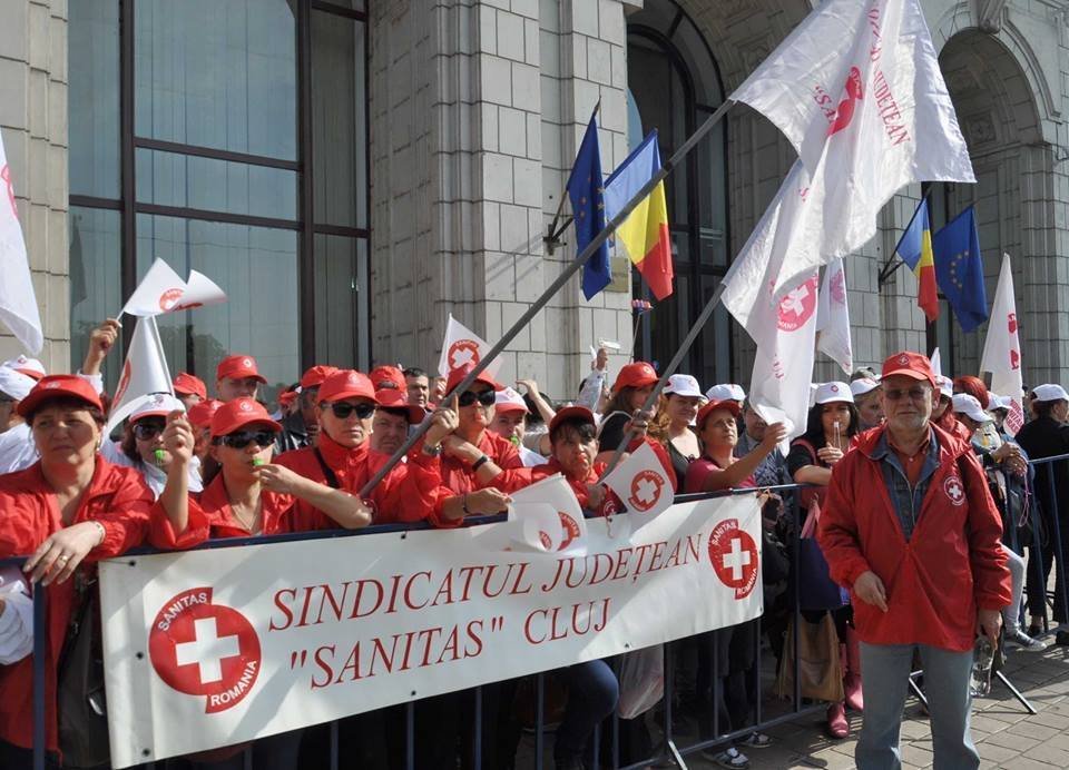 Sanitas Cluj pichetează Ministerul Sănătăţii. Revendicările protestatarilor