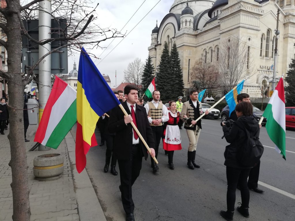 Ziua Maghiarilor de Pretutindeni. Marş la Cluj, cu steagurile Ungariei, Ţinutului Secuiesc , României şi UE