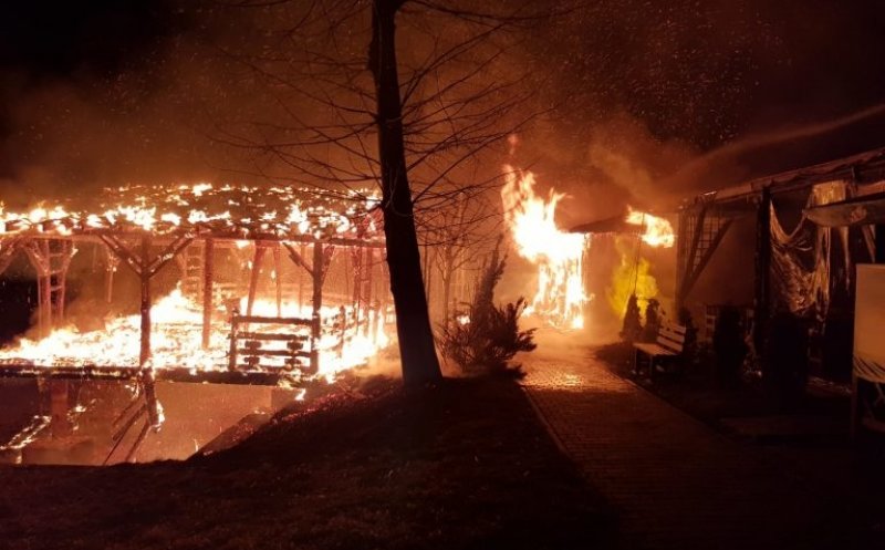 A luat foc complexul unde se ținea Festivalul Peninsula