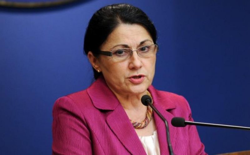 Andronescu, pusă pe schimbare. Clasa 0 devine clasa I şi clasa a IX-a intră la gimnaziu. Noile Evaluări Naţionale