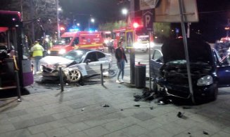 Accident lângă podul Garibaldi. 5 persoane au ajuns la spital, între care şi şoferiţa vinovată