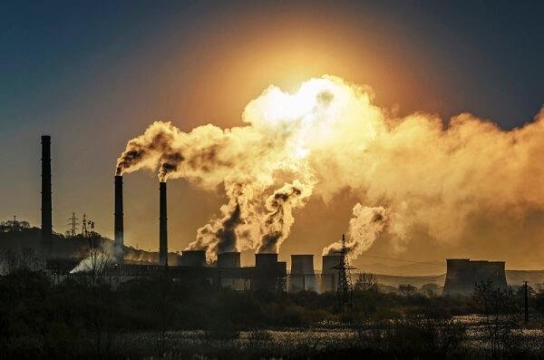UE: Deficienţe grave în datele privind calitatea aerului în România. Situaţia ar putea fi mult mai gravă