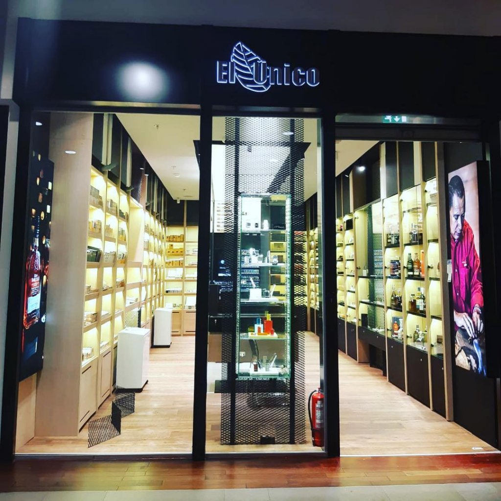 El Unico, retailer de trabucuri şi băuturi de lux, inaugurează primul magazin din Cluj