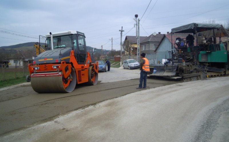 Continuă lucrările pe drumul Vâlcele – Aiton