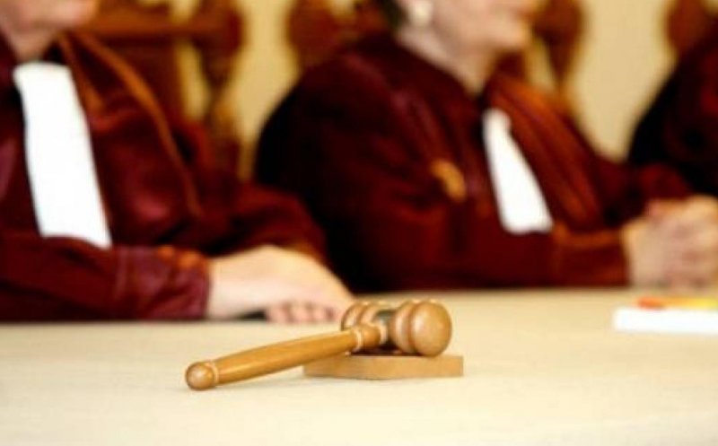 CCR a decis: Iniţiativa ''Fără penali în funcţii publice'' este constituţională