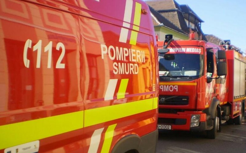 Acoperişul unei case din Floreşti, cuprins de flăcări. Cum s-a încheiat seria incendiilor din weekend