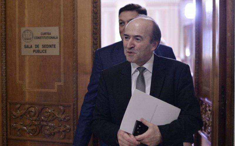 Senatul a amânat din nou moțiunea împotriva lui Tudorel Toader