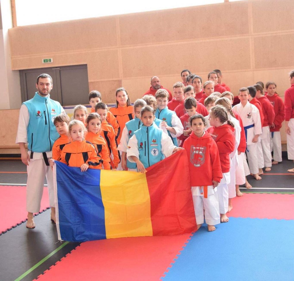 14 medalii pentru Cluj, la Cupa Internaţională de Karate din Austria