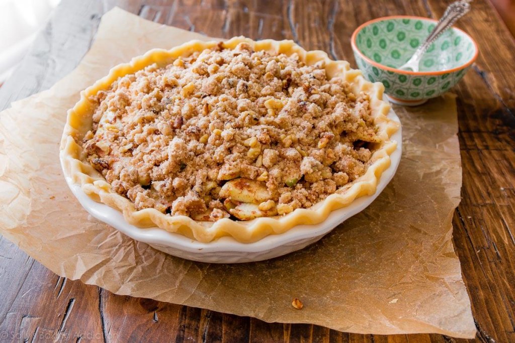 Prăjitură de post: crumble cu mere