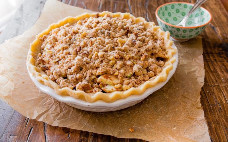 Prăjitură de post: crumble cu mere