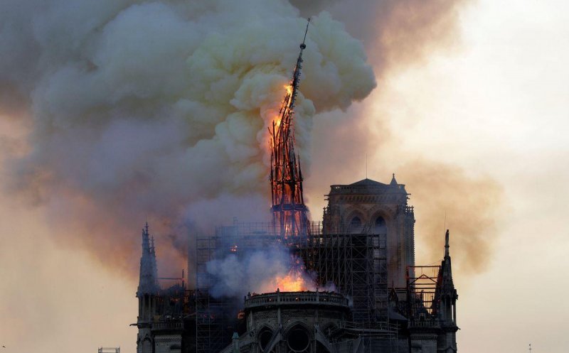 Boc: "Am fost revoltat pe gestul de la Notre-Dame. Avem 1 miliard de oameni care merg la culcare flămânzi"