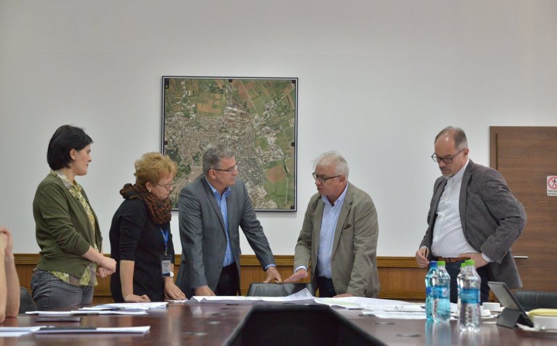 Clujenii au semnat contractul de 3 milioane pentru complexul multifuncțional Brașov