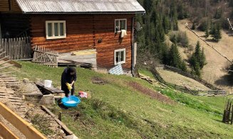 Voluntarii din Cluj au făcut fericite 45 de familii din creierii Apusenilor