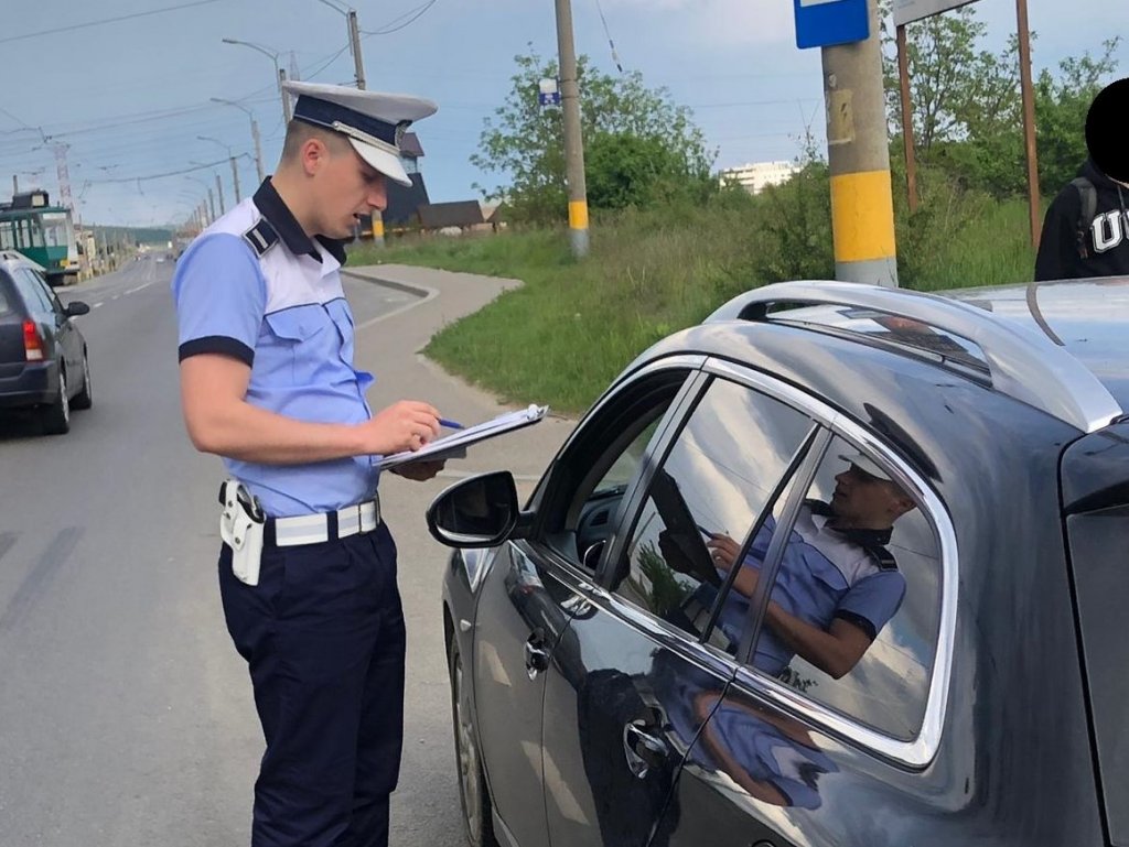 Peste 700 de amenzi și 75 de permise reținute la Cluj. Cele mai multe pentru viteză