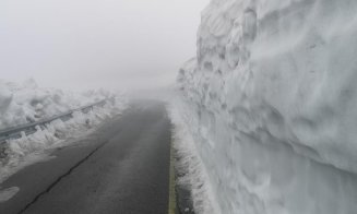 Mai 2019! Islanda sau România? Munte de zăpadă pe Transalpina