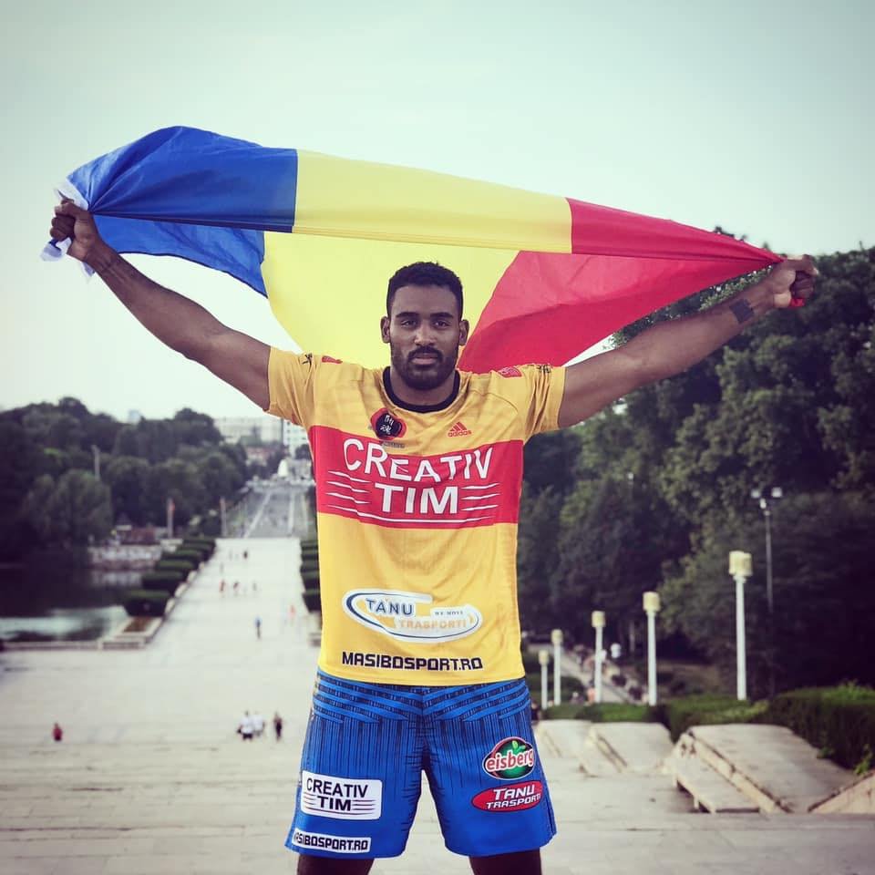 Cel mai bine cotat luptător român în kickboxingul mondial se întoarce la Cluj