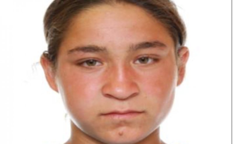 Ați văzut-o? O adolescentă din Sânnicoară a plecat de acasă şi nu s-a mai întors