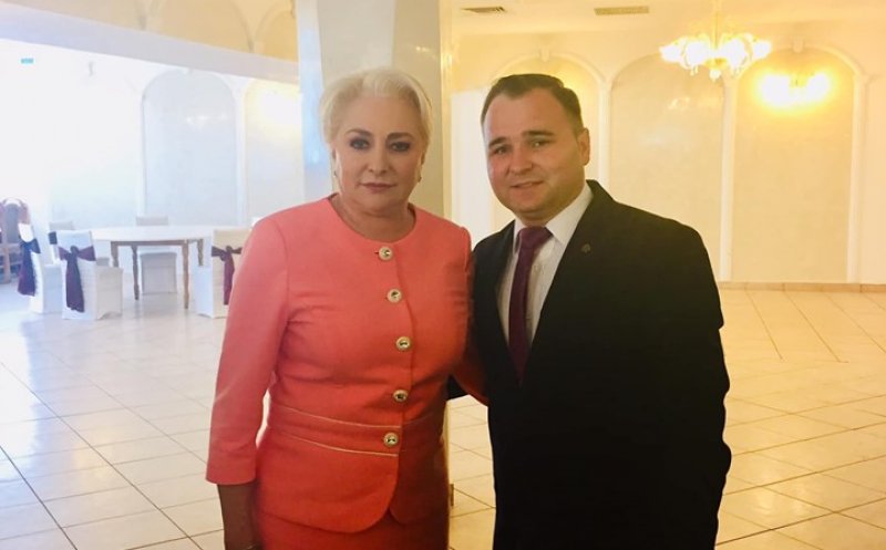 Dăncilă, pusă pe fugă de protestatarii din Cluj. Și-a schimbat locația întâlnirii