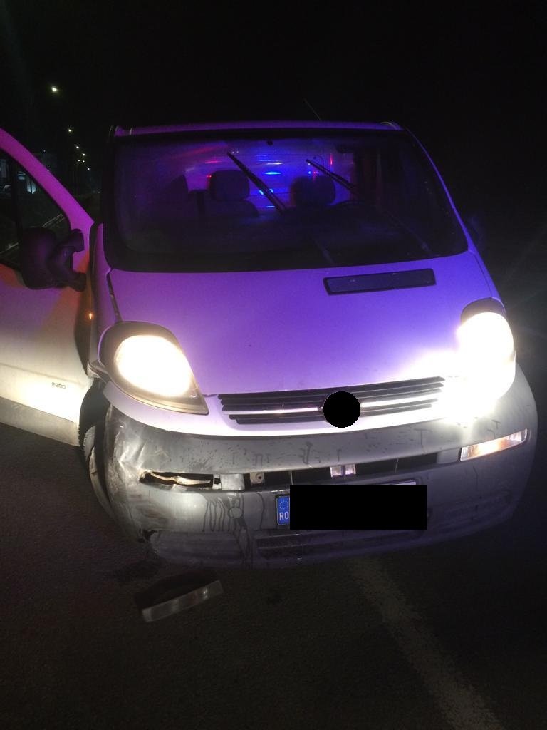 Accident cu mașina furată, la Cluj. Șoferul, băut și fără permis, a " luat-o la sănătoasa"