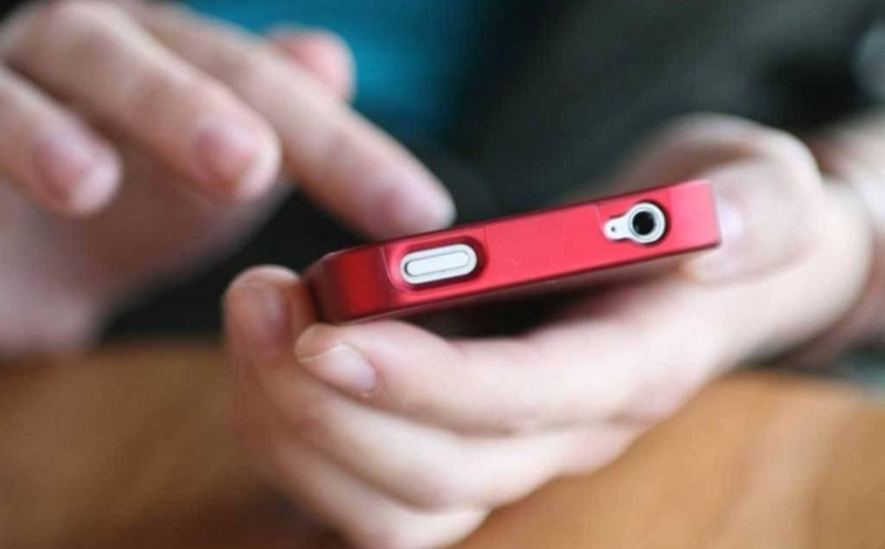 Vești bune! Se ieftinesc apelurile şi SMS-urile în UE