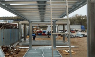 Nouă proiecte de parkinguri la Cluj. Locuri pentru mașini electrice și șoferi cu dezabilități
